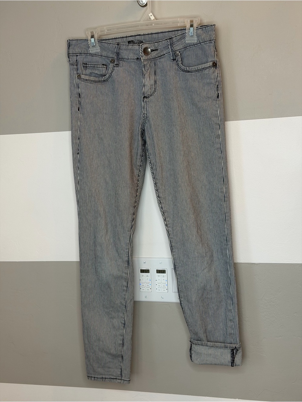 Kut from the Kloth Women's Brigitte skinny roll up Jeans - Pinstripe sz 6